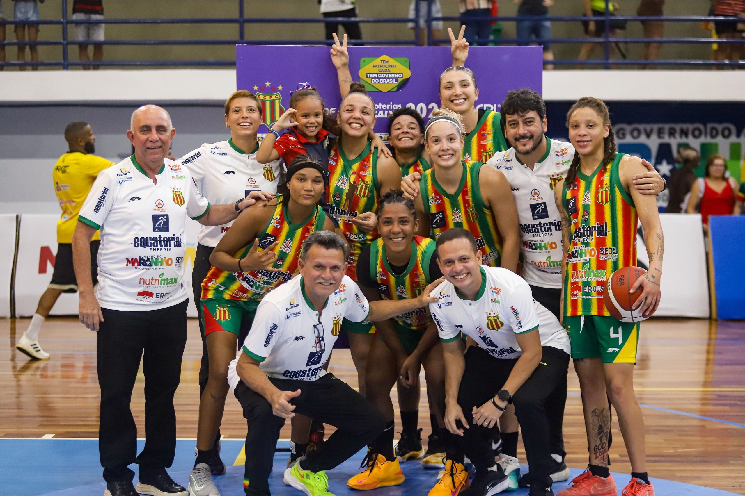 Equipe do Sampaio Basquete na estreia vitoriosa da LBF 2026 em São Luís
