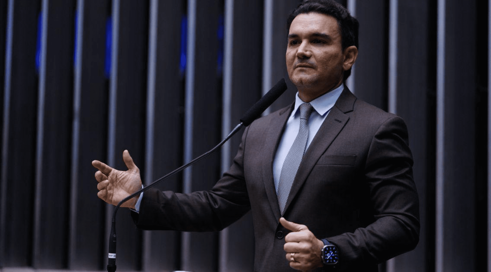 Celso Sabino anuncia pré-candidatura ao Senado pelo PDT durante evento em Belém