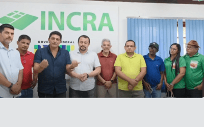 Prefeito de Bom Jesus do Tocantins participa de ação com o INCRA para entrega de títulos de terra a agricultores