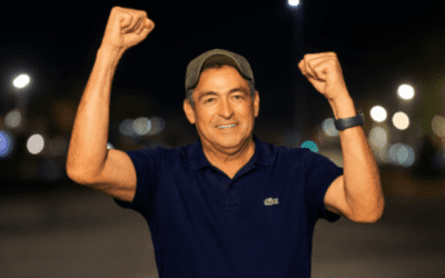 Prefeito Jorge Vieira durante ação que destaca avanço da educação em Vila Nova dos Martírios